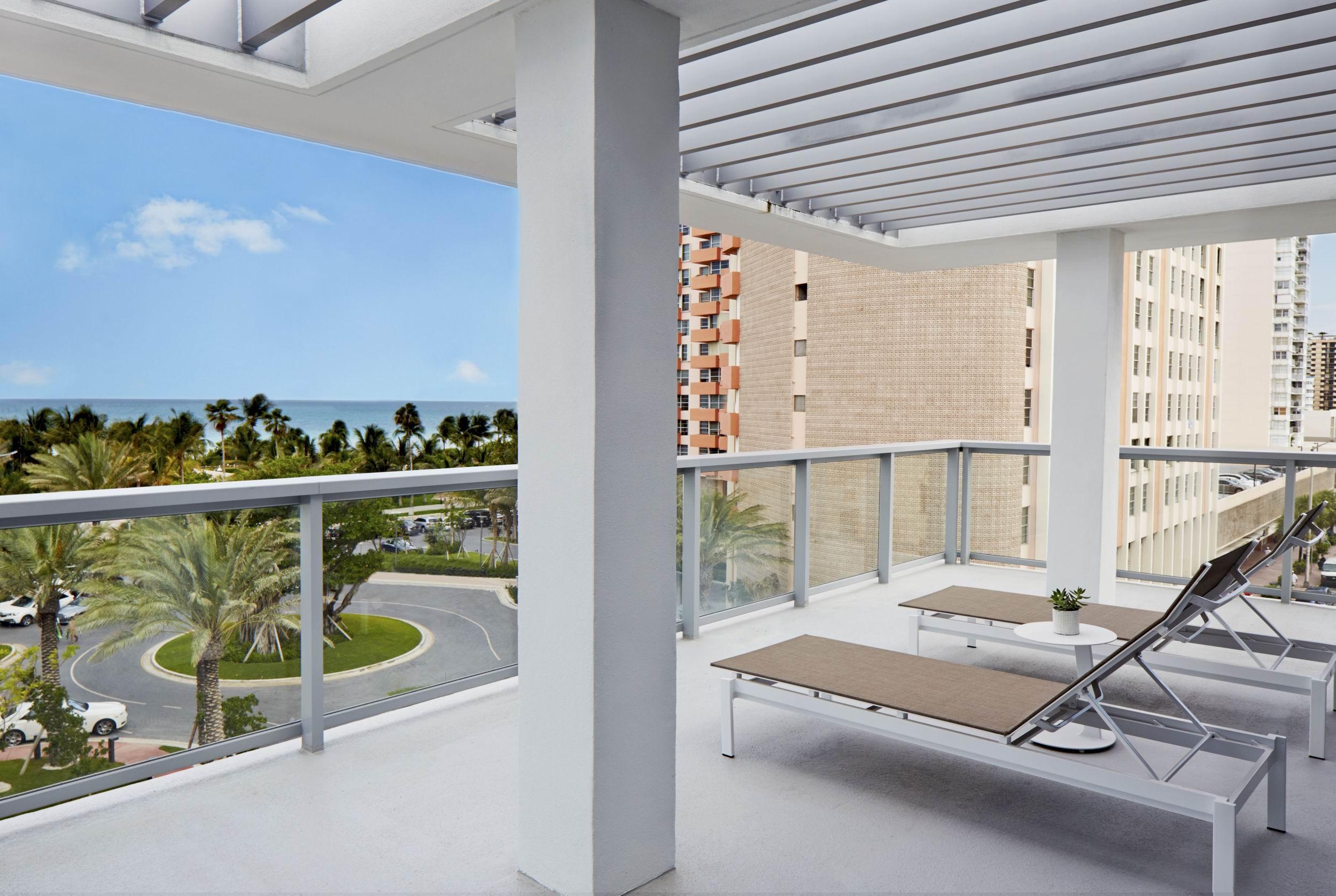 Ac Hotel By Marriott Miami Beach Exterior photo