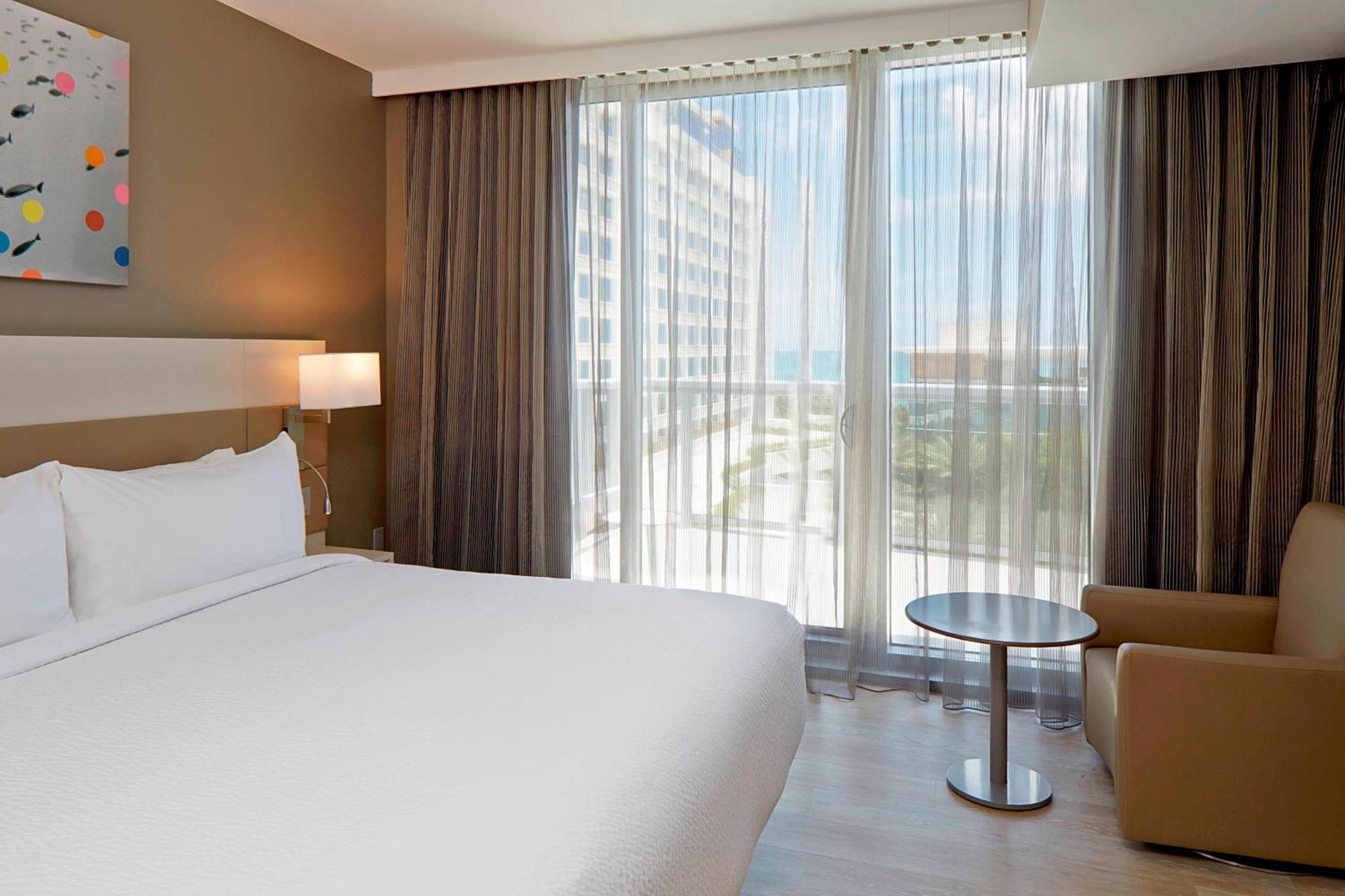 Ac Hotel By Marriott Miami Beach Exterior photo